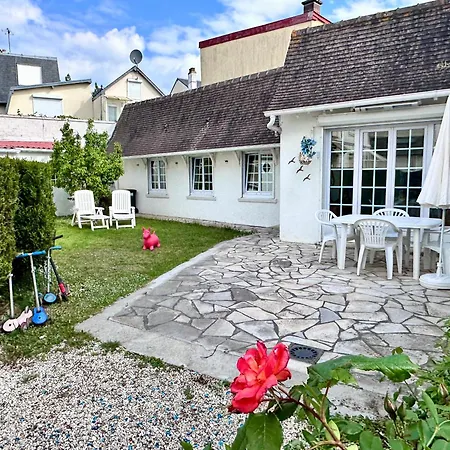 Holiday home Relax Maison Et Ensemble